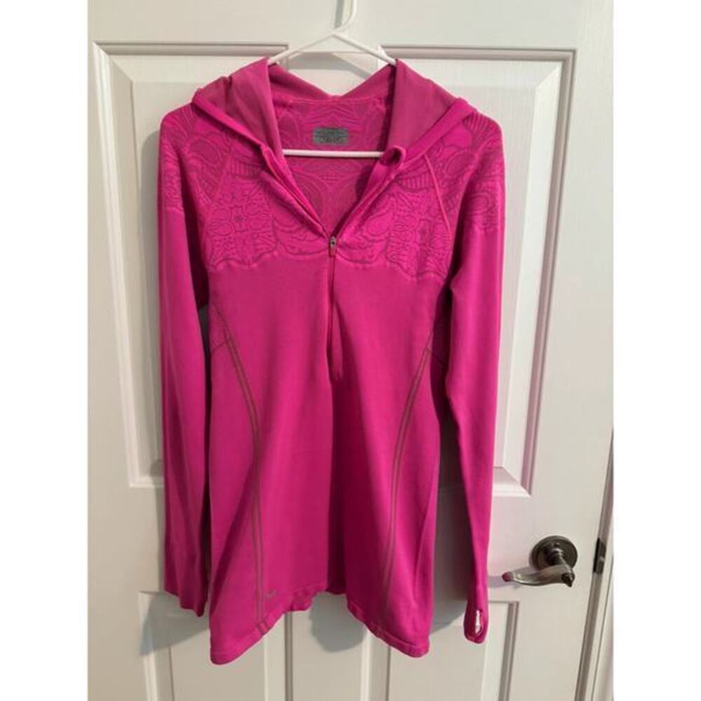 Athleta Twist Half Zip Tech Hoodie Paisley Pink Thumb Holes Stretch L